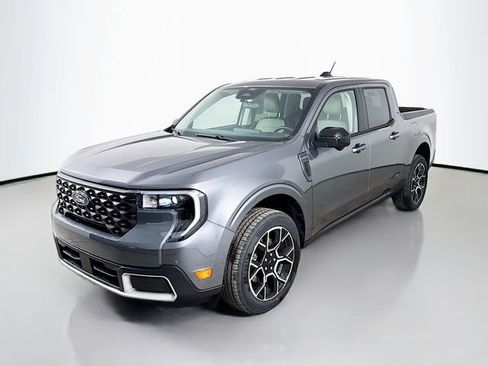 New 2026 Ford Maverick Lariat image 3