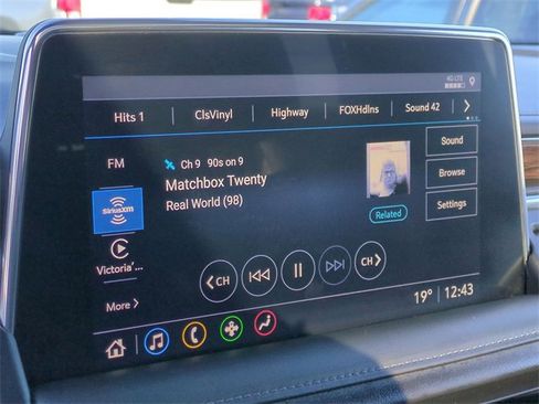 Used 2021 Chevrolet Tahoe LT w/ LT Signature Package image 14