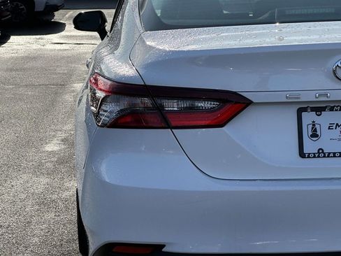Used 2023 Toyota Camry LE image 11