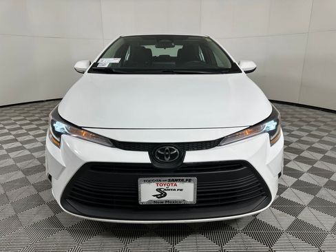 Used 2023 Toyota Corolla LE image 5