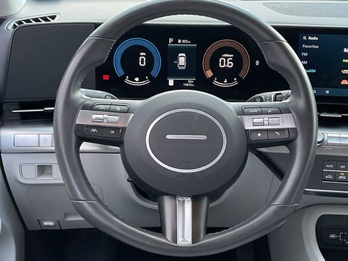 Used 2025 Hyundai Kona SEL image 20