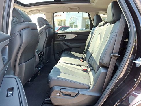 Used 2024 Acura MDX SH-AWD w/ Technology Package image 11