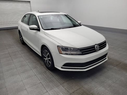 Used 2017 Volkswagen Jetta SE FWD image 13