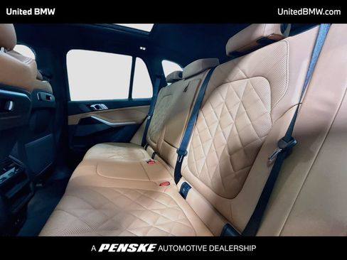 New 2026 BMW X5 xDrive40i w/ M Sport Package AWD/4WD image 13