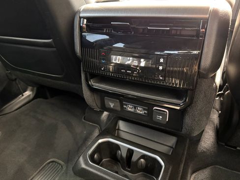 Used 2022 Jeep Wagoneer Series III image 30