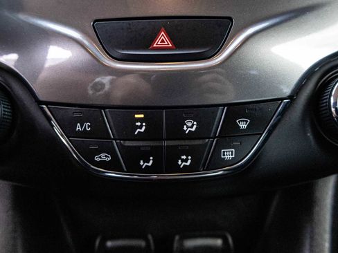 Used 2017 Chevrolet Cruze LT image 24