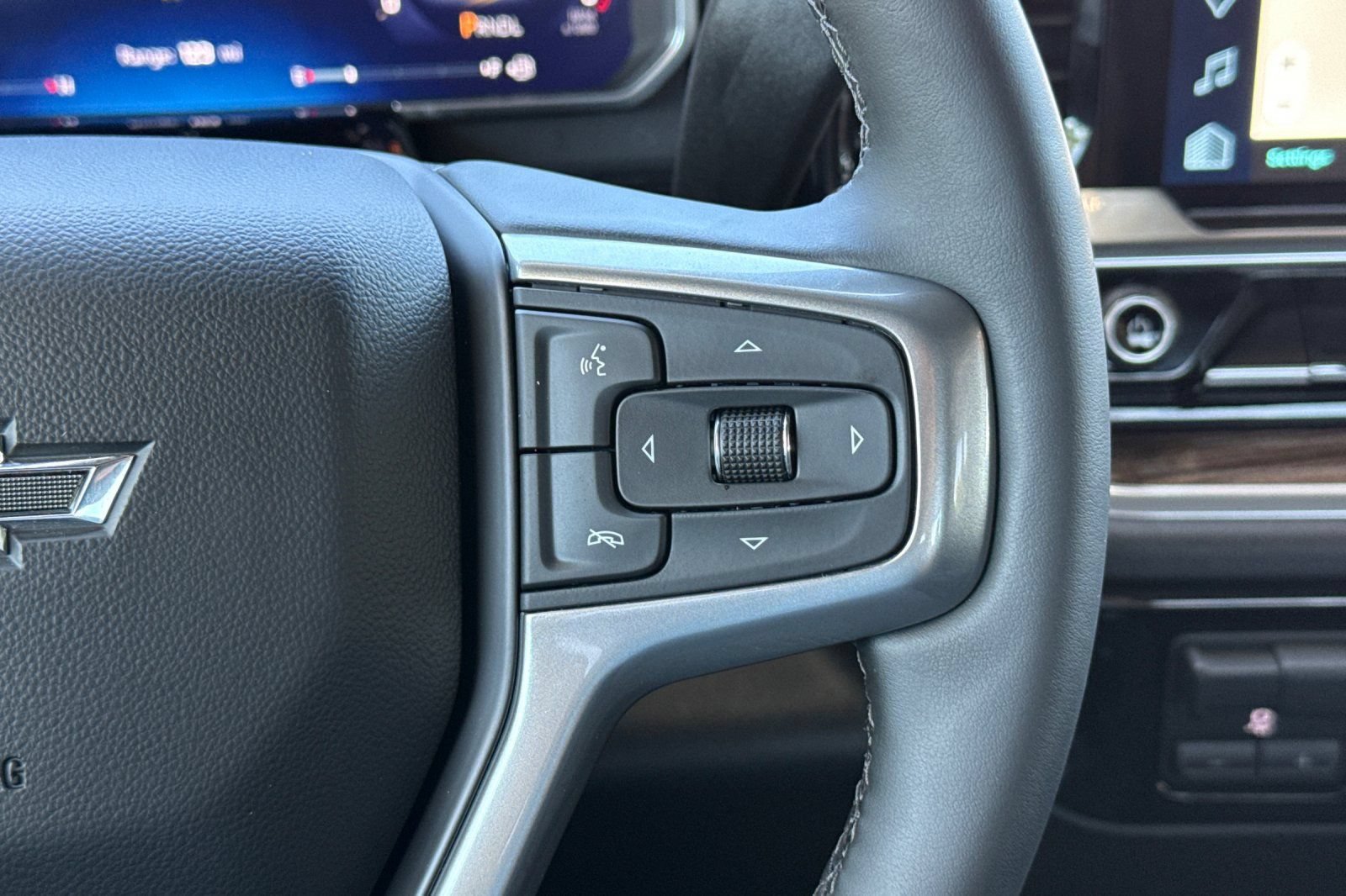 Used 2026 Chevrolet Silverado 1500 RST w/ LPO, Dark Essentials Package AWD/4WD image 36