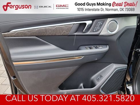 New 2026 Buick Enclave Avenir w/ Super Cruise Package AWD/4WD image 13