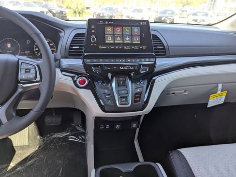 New 2026 Honda Odyssey Elite image 12