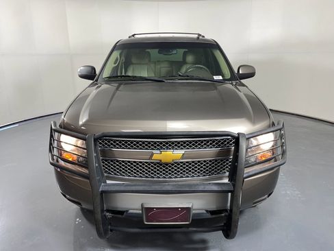 Used 2013 Chevrolet Tahoe LT image 2