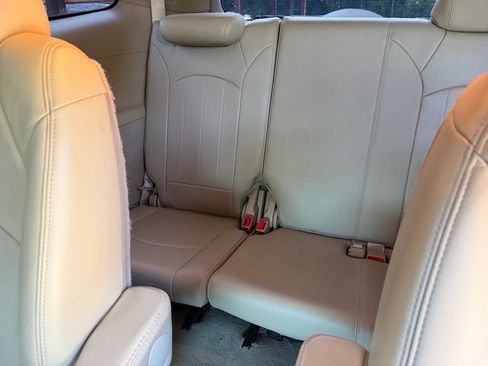 Used 2012 Buick Enclave Premium FWD image 12