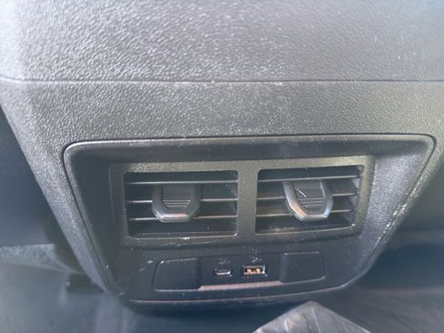 Used 2023 Chevrolet Colorado Z71 w/ Z71 Convenience Package 2 image 32