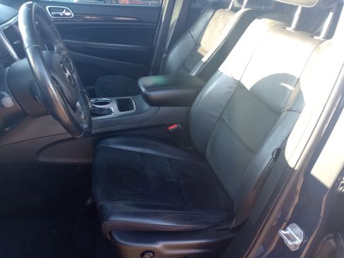 Used 2018 Jeep Grand Cherokee Altitude image 10