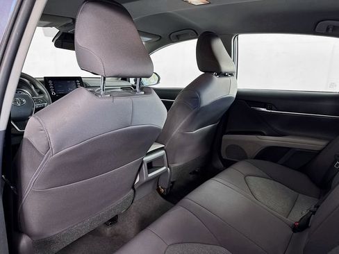 Used 2021 Toyota Camry LE image 27