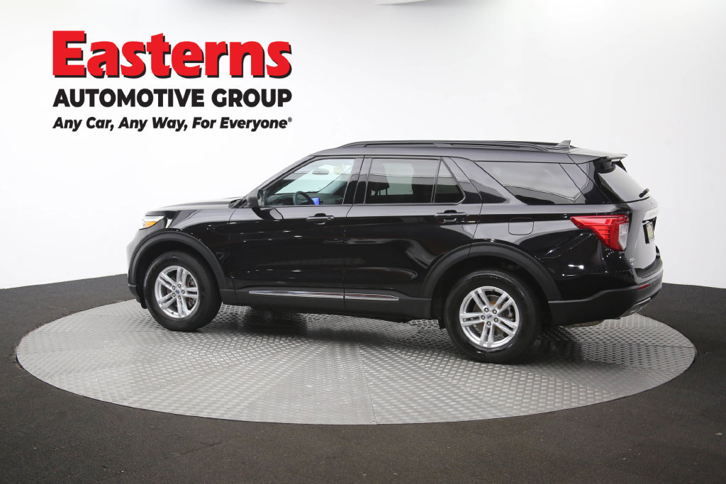 Used 2023 Ford Explorer XLT w/ Equipment Group 202A AWD/4WD image 64