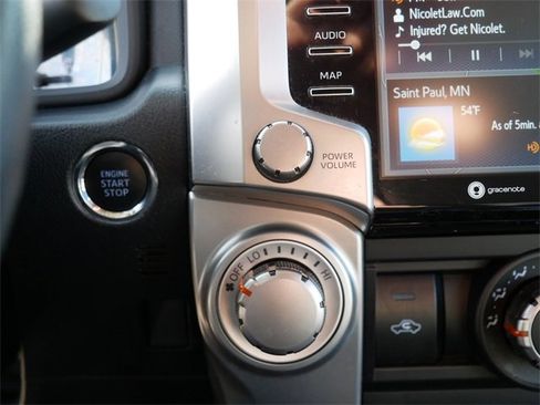Used 2020 Toyota 4Runner Limited image 30