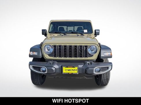 New 2026 Jeep Gladiator Sport AWD/4WD image 12