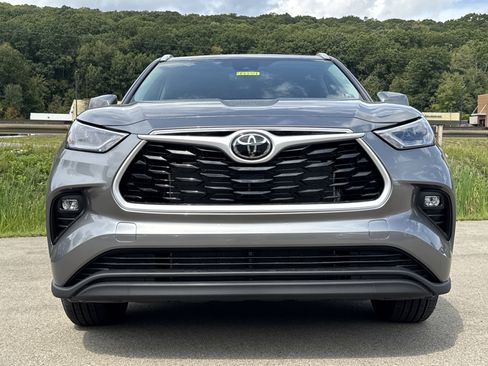 New 2025 Toyota Highlander XLE AWD/4WD image 7