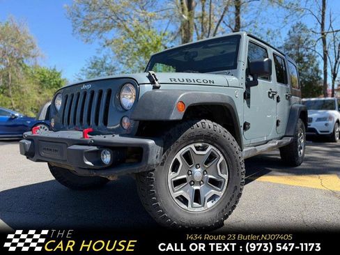 Used 2015 Jeep Wrangler Unlimited Rubicon w/ Dual Top Group AWD/4WD image 2