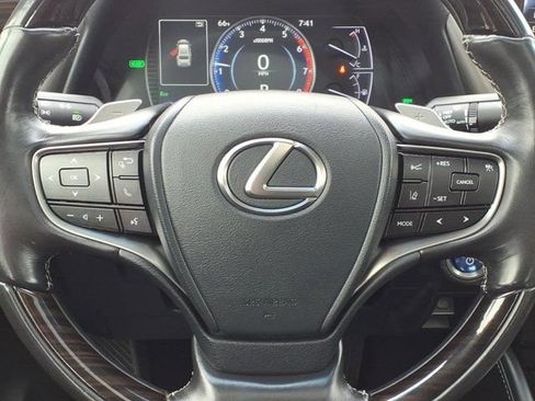 Used 2019 Lexus ES 300h w/ Premium Package FWD image 8