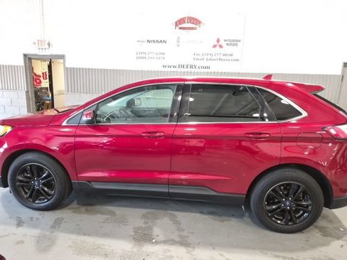 Used 2019 Ford Edge SEL w/ Convenience Package AWD/4WD image 6