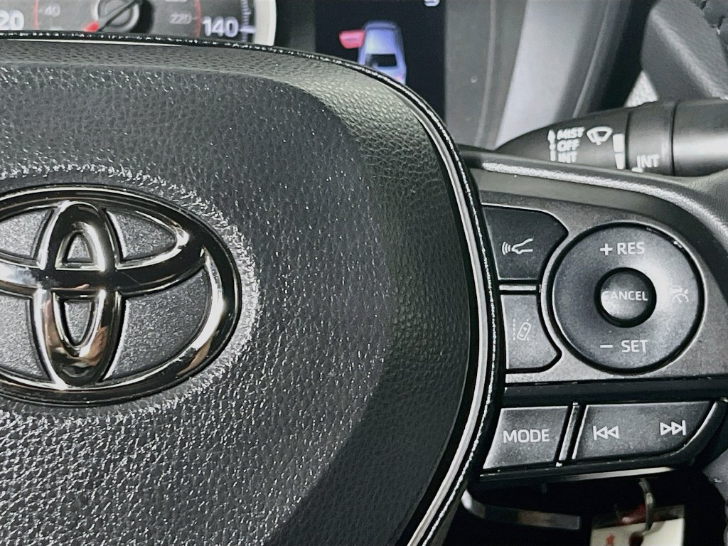 Used 2022 Toyota Corolla SE FWD image 19