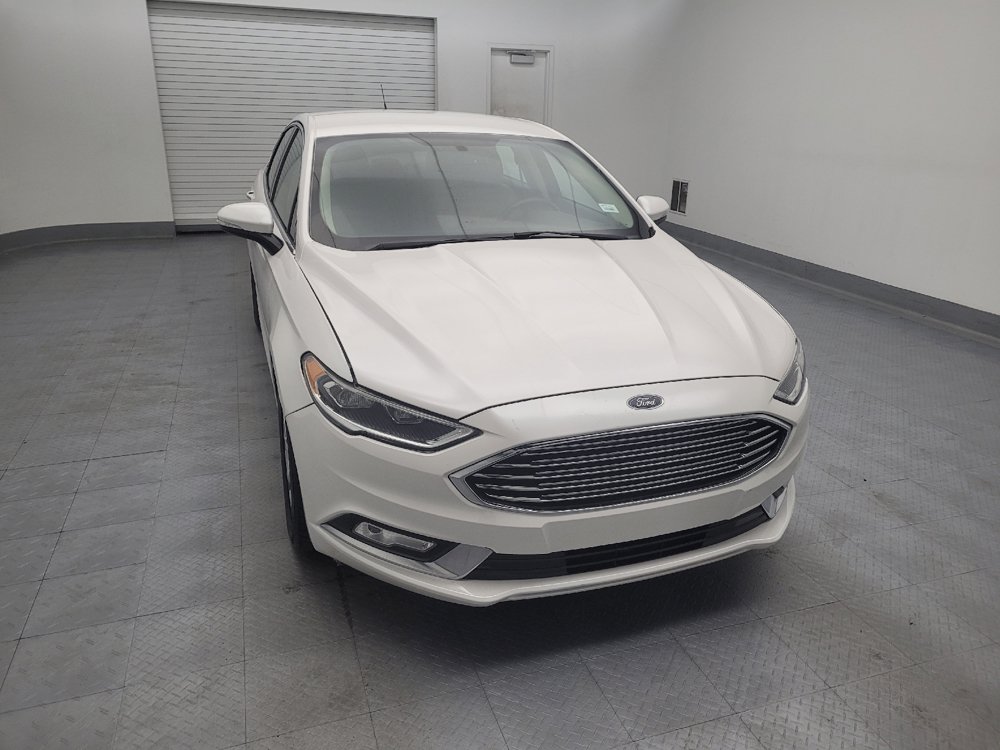 Used 2017 Ford Fusion SE w/ Fusion SE Technology Package FWD image 14