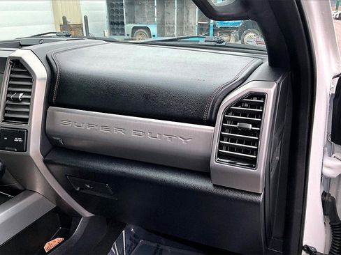 Used 2021 Ford F350 Platinum image 17