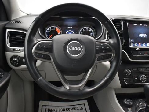 Used 2020 Jeep Cherokee Limited image 20