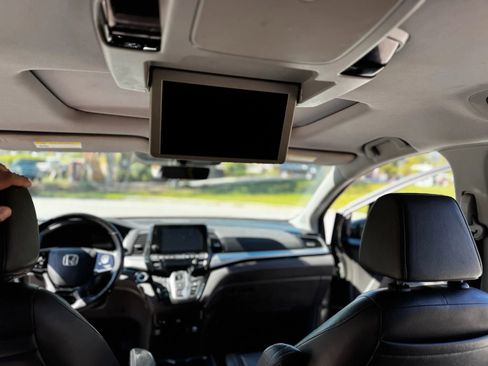 Used 2018 Honda Odyssey Elite image 15