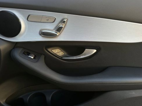 Certified 2022 Mercedes-Benz GLC 300 image 32