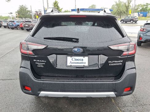 Used 2023 Subaru Outback Touring XT AWD/4WD image 8