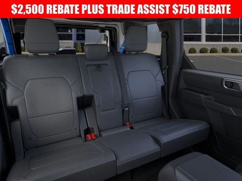 New 2025 Ford Bronco Badlands image 11