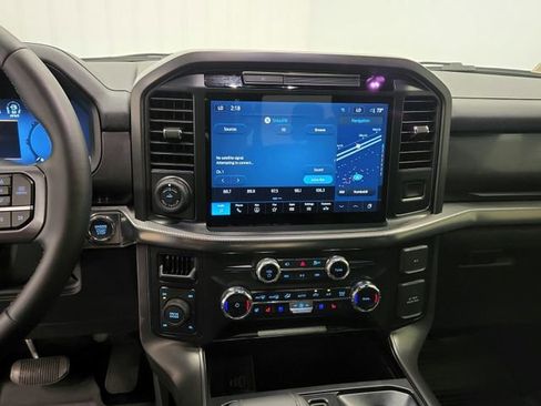 Used 2025 Ford F150 Lariat AWD/4WD image 25