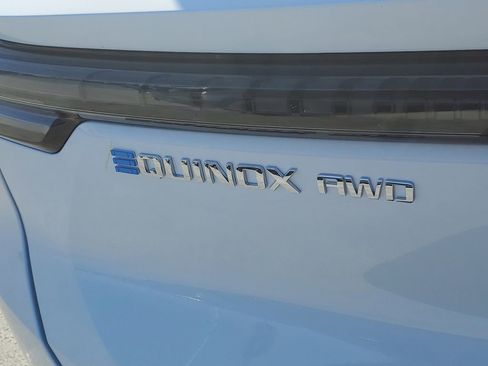 New 2026 Chevrolet Equinox EV LT image 7