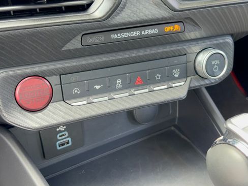 Used 2025 Ford Mustang GT RWD image 22