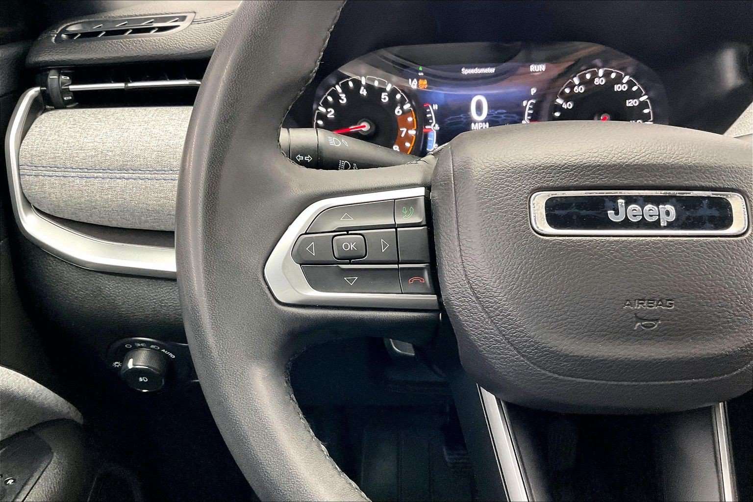 Used 2024 Jeep Compass Latitude w/ Altitude Special Edition AWD/4WD image 21