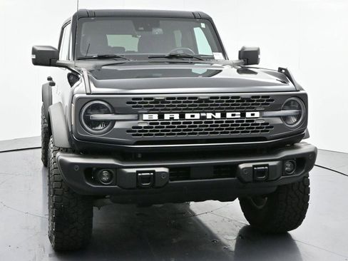 Used 2023 Ford Bronco Badlands image 2