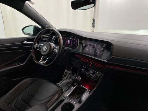 Used 2020 Volkswagen Jetta GLI Autobahn image 18