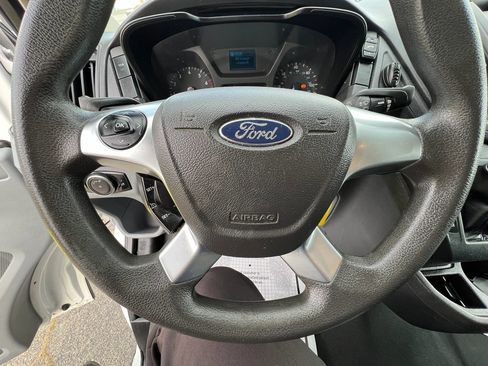Used 2015 Ford Transit 250 130 Low Roof w/ Exterior Upgrade Package RWD image 4