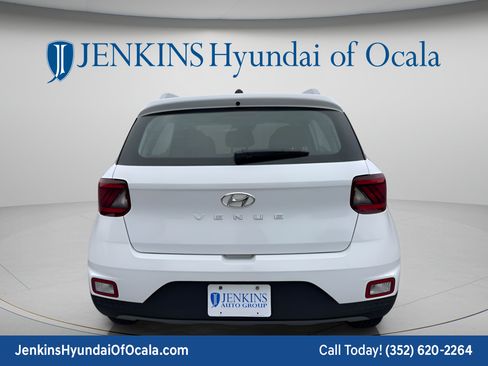 New 2026 Hyundai Venue SEL FWD image 7