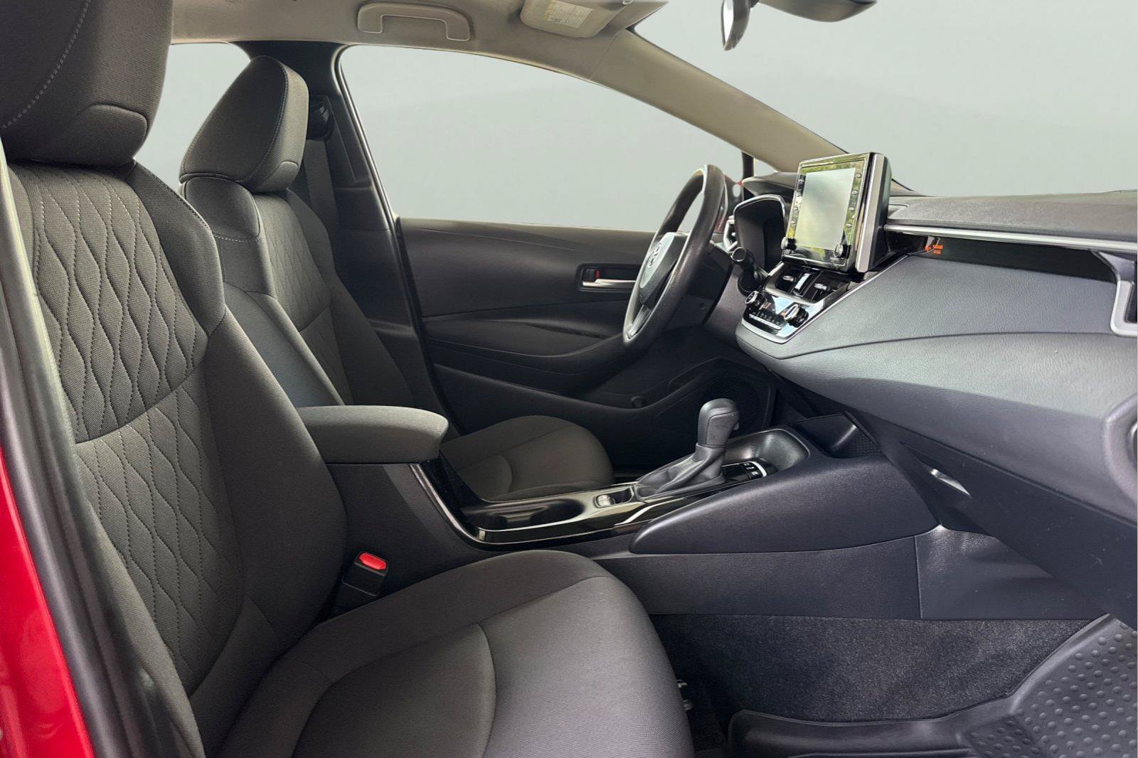 Certified 2021 Toyota Corolla LE FWD image 20