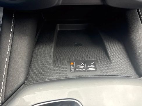 Used 2024 Chevrolet Blazer LT w/ Convenience Package FWD image 38