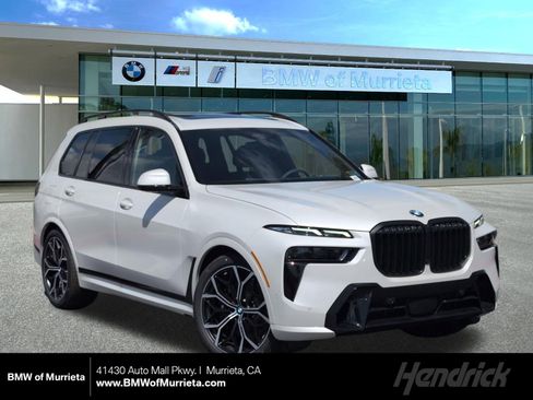 New 2026 BMW X7 xDrive40i w/ M Sport Package AWD/4WD image 1