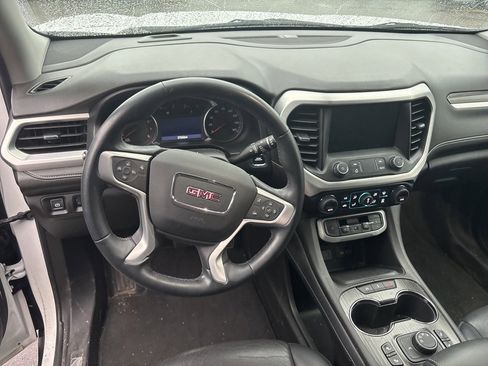 Used 2023 GMC Acadia SLT image 8