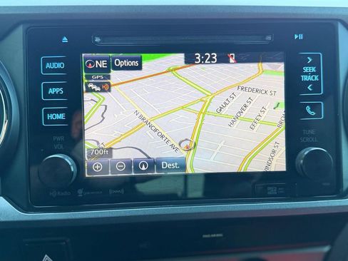 Used 2019 Toyota Tacoma TRD Off-Road image 38