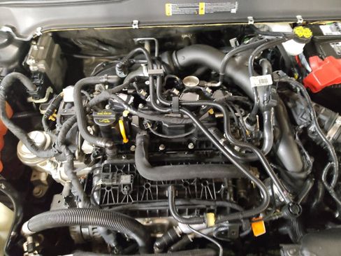 Used 2018 Ford Fusion SE FWD image 30