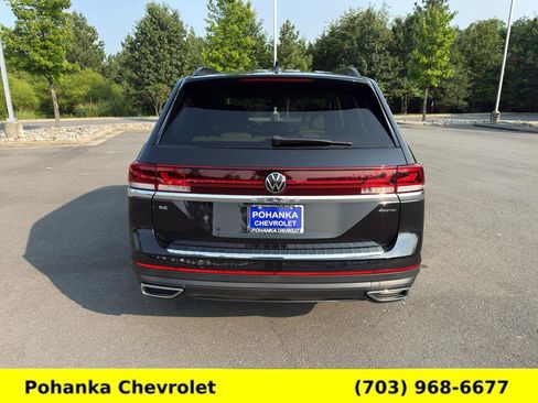 Used 2024 Volkswagen Atlas SE AWD/4WD image 6