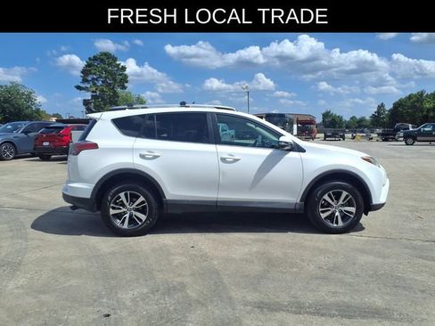 Used 2016 Toyota RAV4 XLE FWD image 5