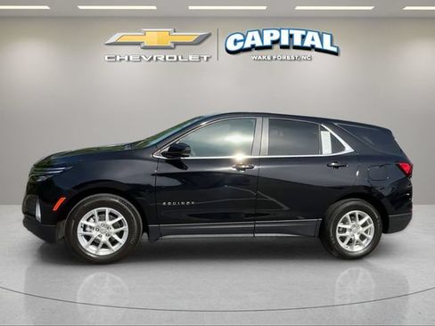 Used 2024 Chevrolet Equinox LT FWD image 2